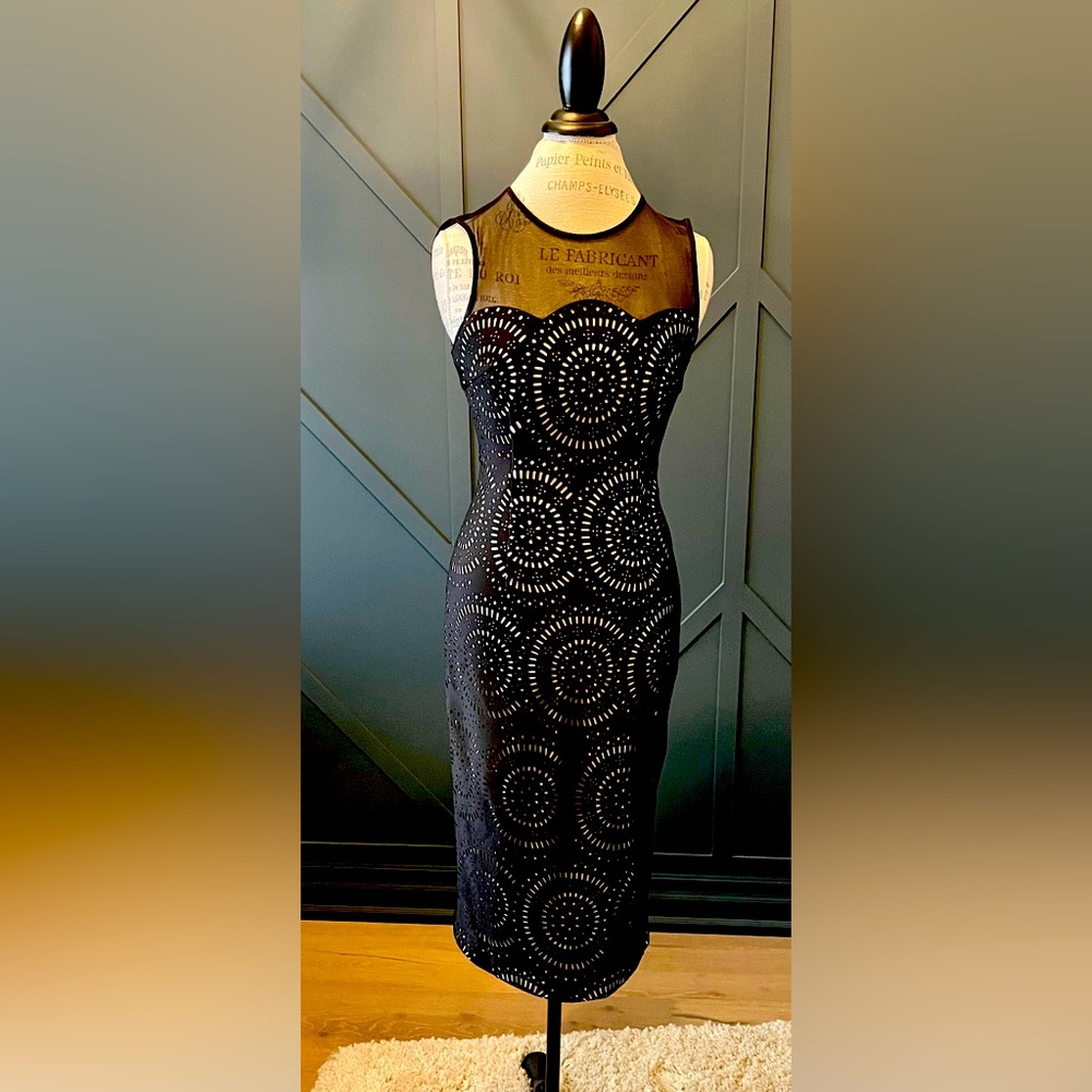 Gorgeous Maggy London Bodycon Little Black Dress. Sheer & Cut Out detail. Size 4